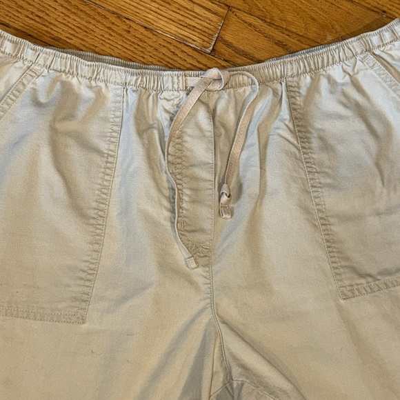 🌴LL BEAN DRAWSTRING SHORTS - WOMENS L - SO COMFY!🌴 - Picture 2 of 9